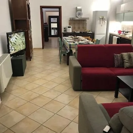 דירה Casa Al Centro Tre Stanze Tre Bagni Giardino E Volte *