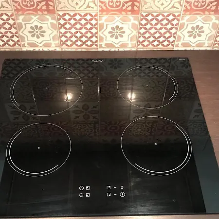 Casa Al Centro Tre Stanze Tre Bagni Giardino E Volte