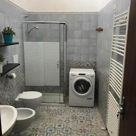 Casa Al Centro Tre Stanze Tre Bagni Giardino E Volte Arnesano